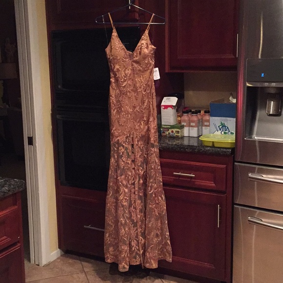 Prom Dress - Picture 1 of 3
